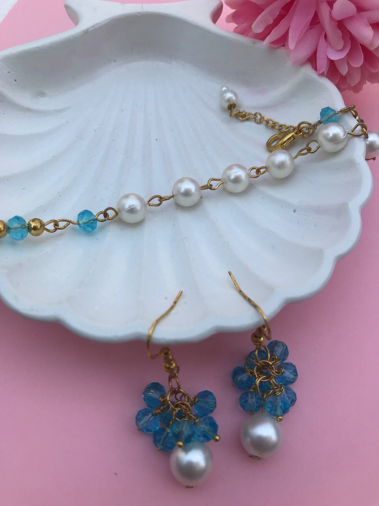 Pearl & Crystal Bracelet and Earrings Set